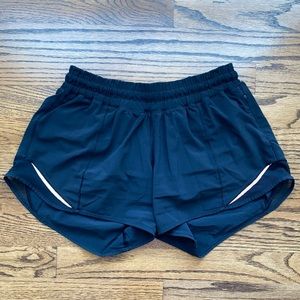 Lululemon Hotty Hot Short 4L Black